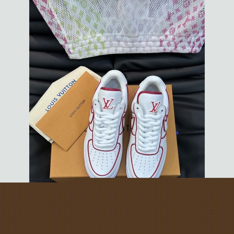 l**is V*t*n sneakers